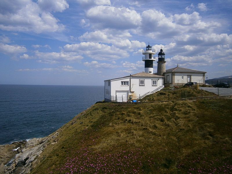 Resultado de imagen de faro punta atalaya